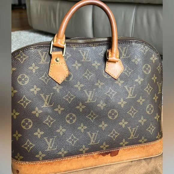 Louis Vuitton Alma BB PM - Picture 3 of 8